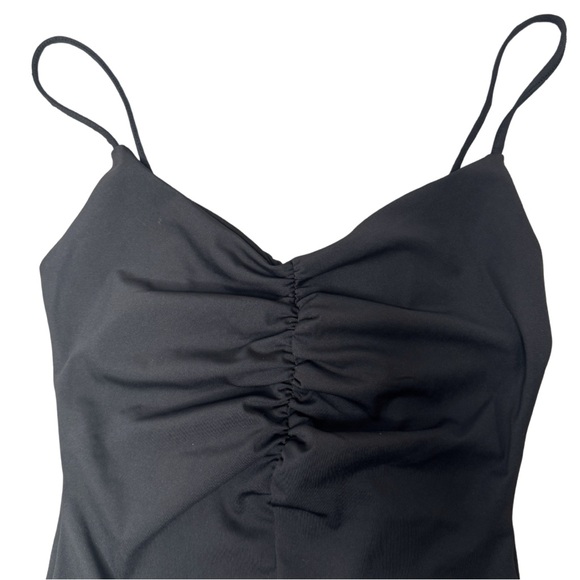 H&M Gathered Thong Bodysuit, black, sleeveless, v neck, snap closure, SZ small - Picture 3 of 4